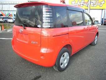 2004 Toyota Sienta Wallpapers