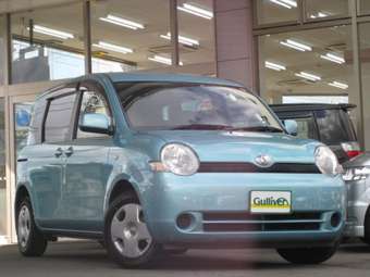 2004 Toyota Sienta Pictures