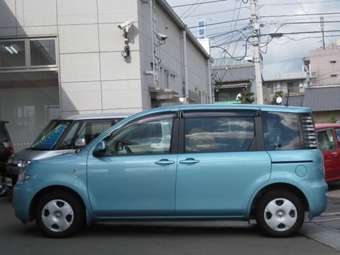 2004 Toyota Sienta For Sale