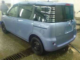 2004 Toyota Sienta For Sale