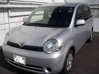 2004 Toyota Sienta