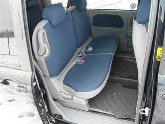2004 Toyota Sienta For Sale