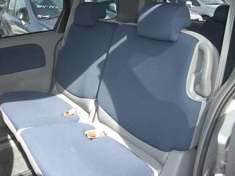 2004 Toyota Sienta For Sale