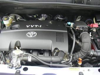 2004 Toyota Sienta Pictures