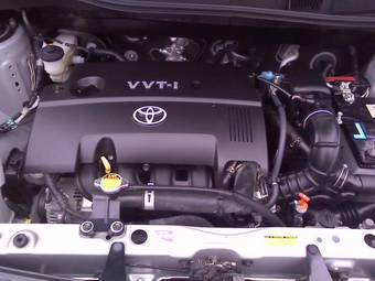 2005 Toyota Sienta Pictures