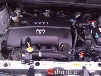 2005 Toyota Sienta Photos