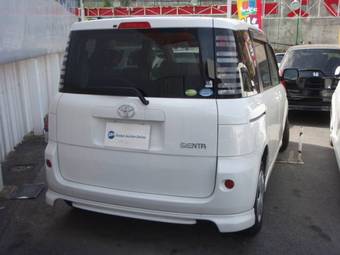 2006 Toyota Sienta Pictures
