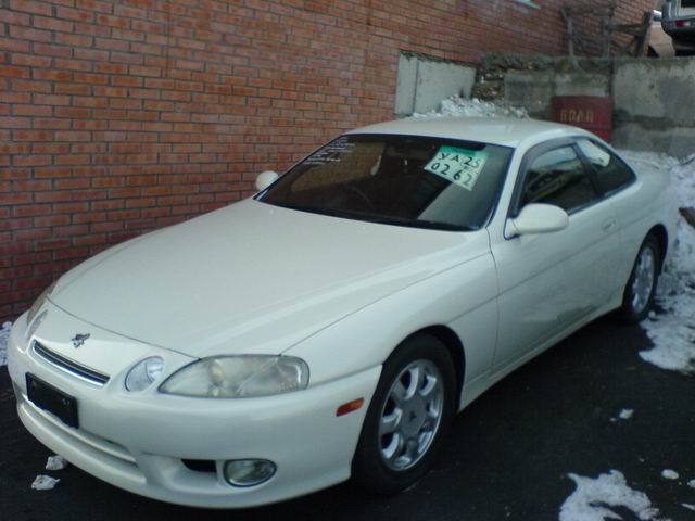 1999 Toyota Soarer Images