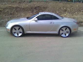 2004 Toyota Soarer Photos