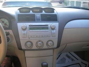 2005 Toyota Solara Pictures