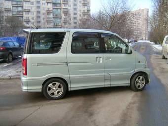 2003 Toyota Sparky Photos