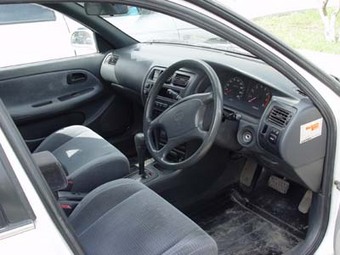 1992 Toyota Sprinter Images