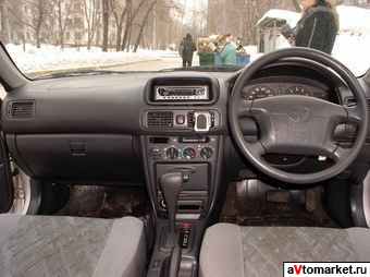 1998 Toyota Sprinter Pictures