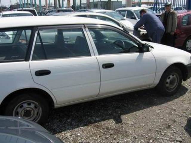 2000 Toyota Sprinter
