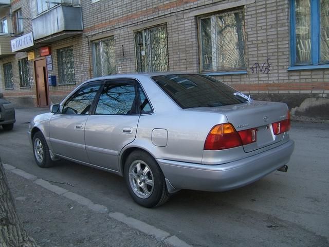 2000 Toyota Sprinter