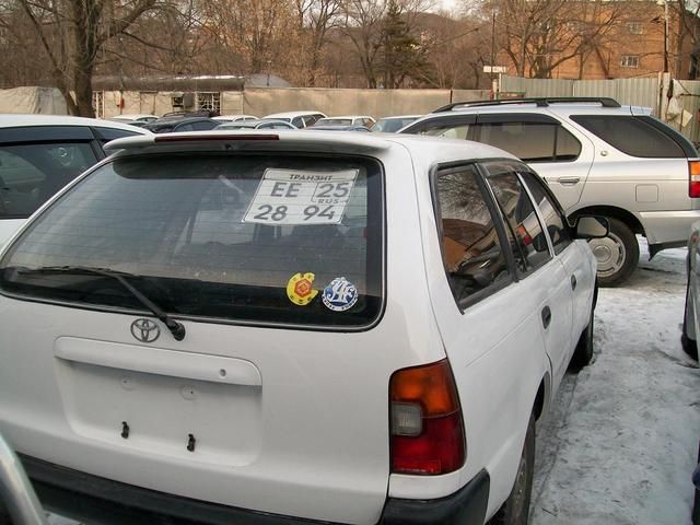 2000 Toyota Sprinter