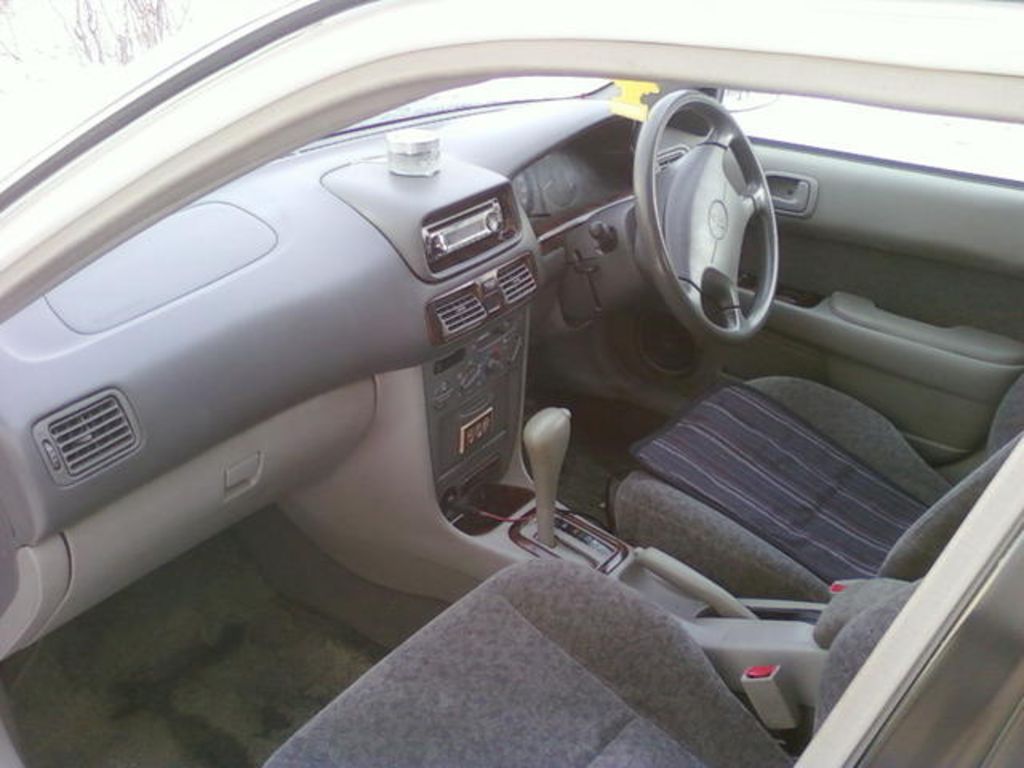 2000 Toyota Sprinter