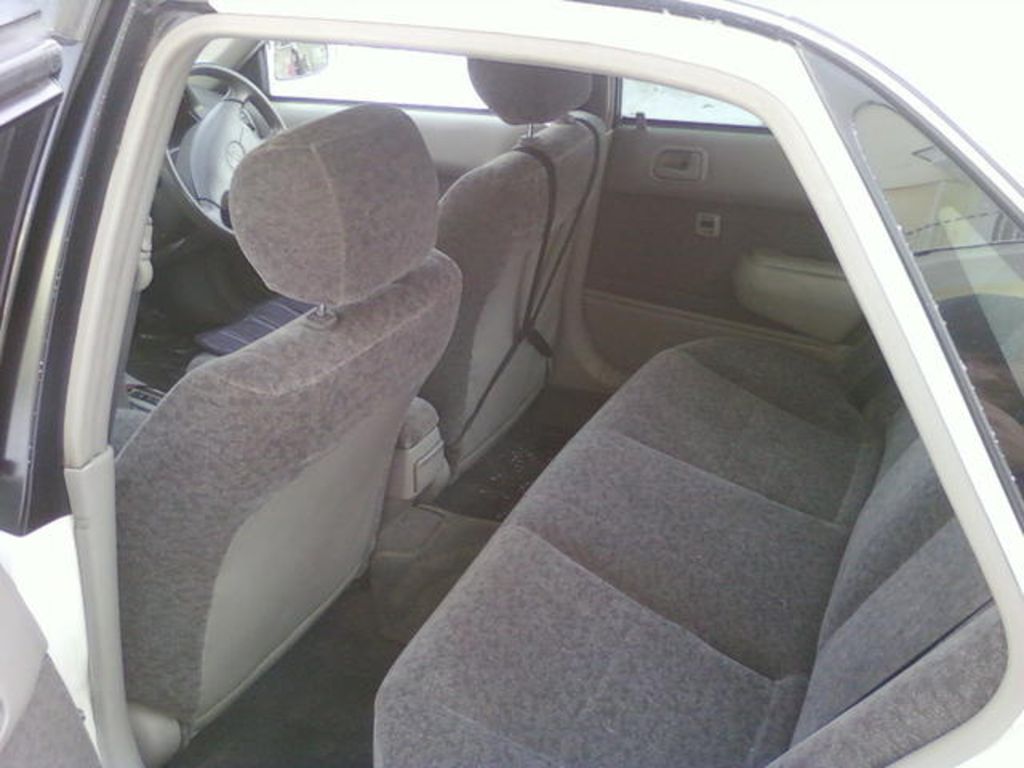 2000 Toyota Sprinter