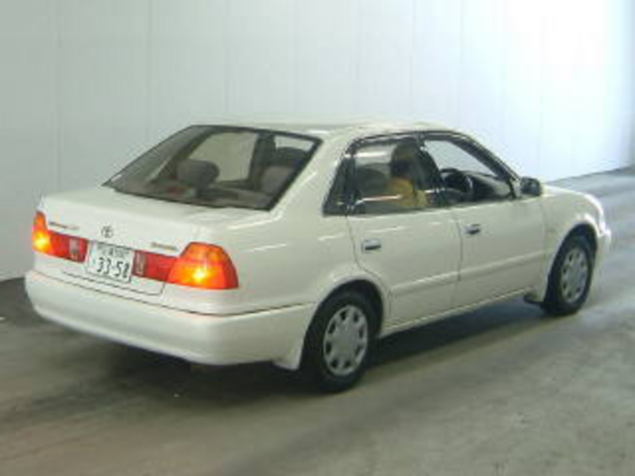 2000 Toyota Sprinter Pictures