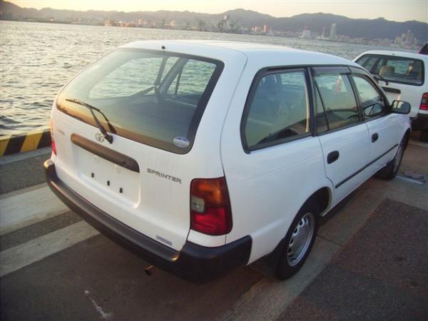 2000 Toyota Sprinter Photos