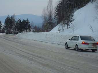 2000 Toyota Sprinter Pics