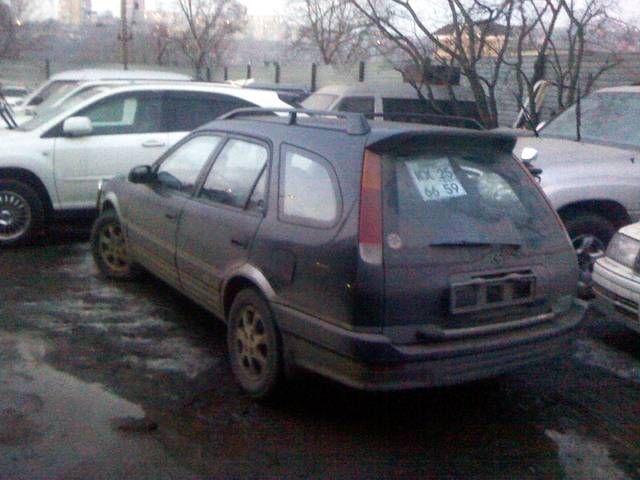 1997 Toyota Sprinter Carib