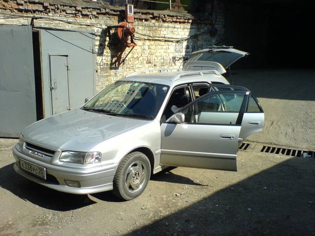 1998 Toyota Sprinter Carib