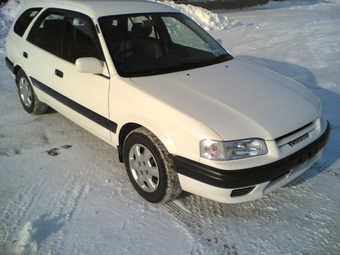 1999 Toyota Sprinter Carib