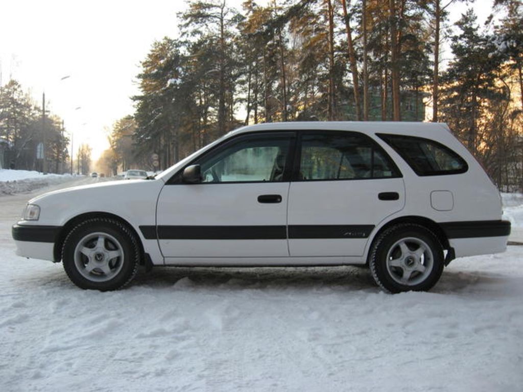 1999 Toyota Sprinter Carib