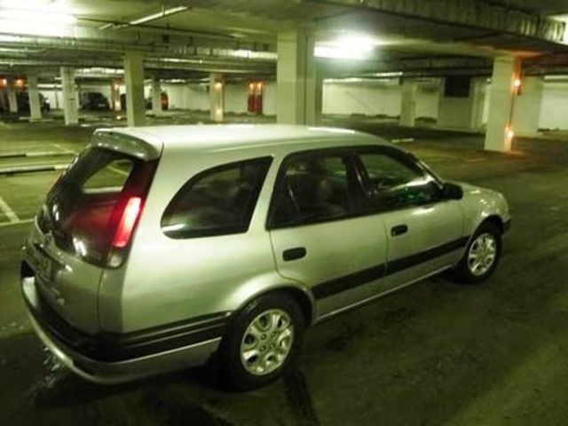 2000 Toyota Sprinter Carib
