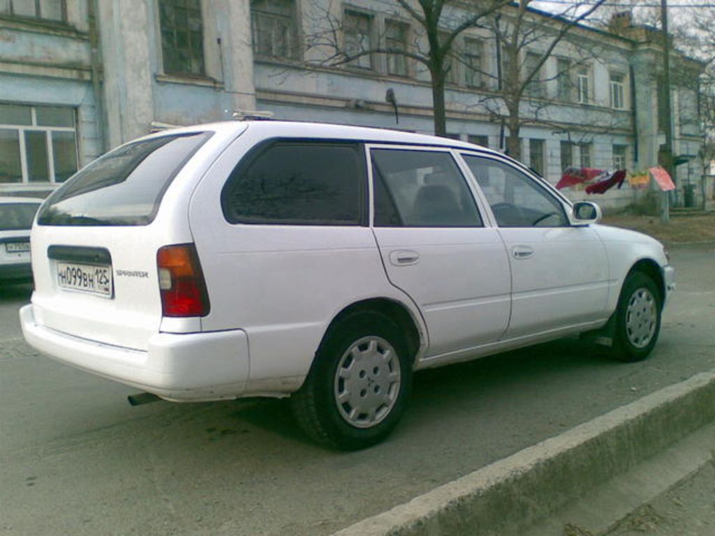 1995 Toyota Sprinter Van