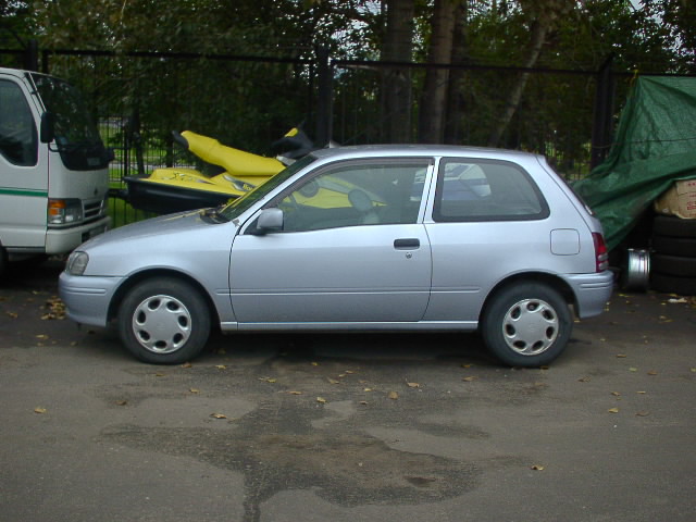 1998 Toyota Starlet Photos