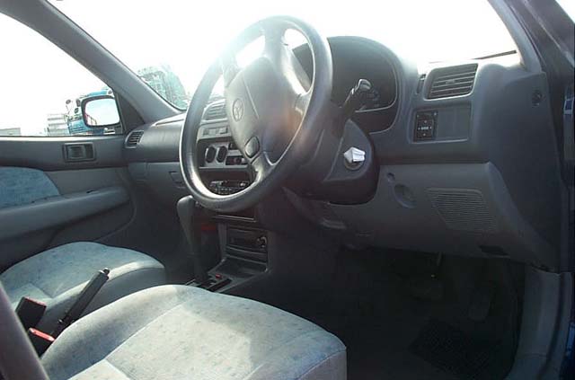 1999 Toyota Starlet Photos