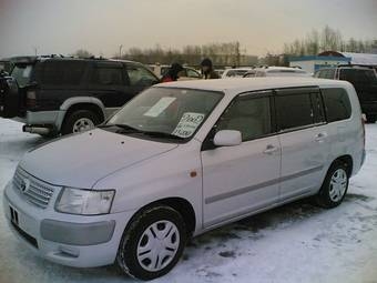2002 Toyota Succeed