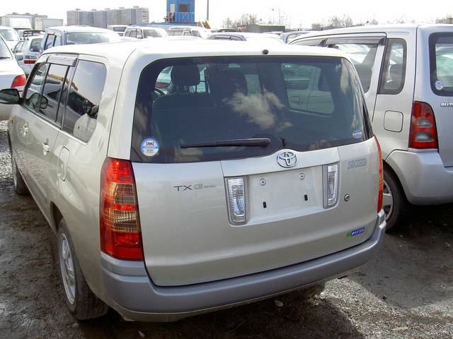 2002 Toyota Succeed