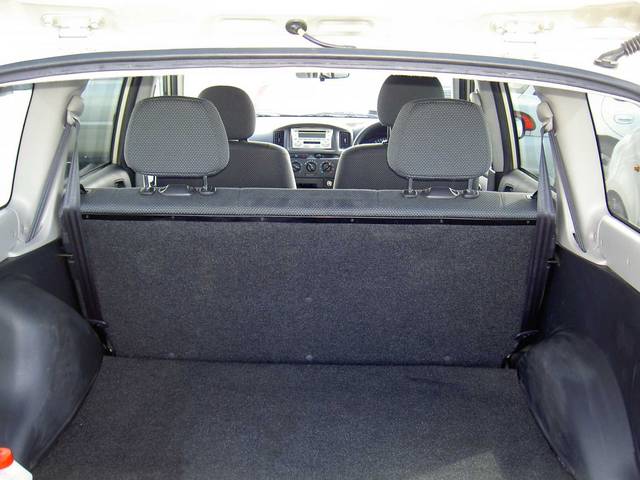 2002 Toyota Succeed