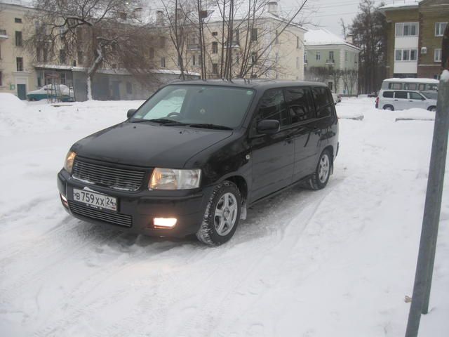 2002 Toyota Succeed