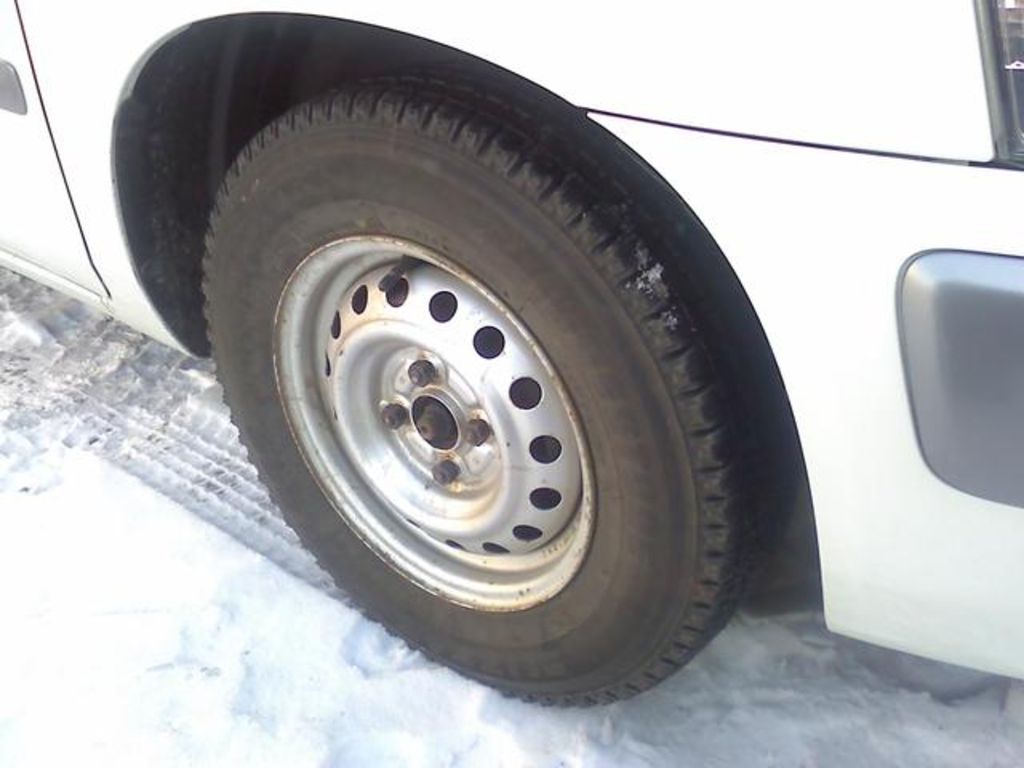 2002 Toyota Succeed