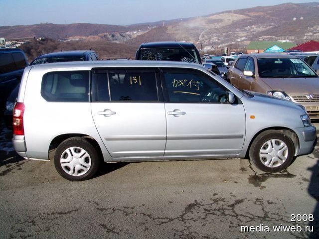 2002 Toyota Succeed