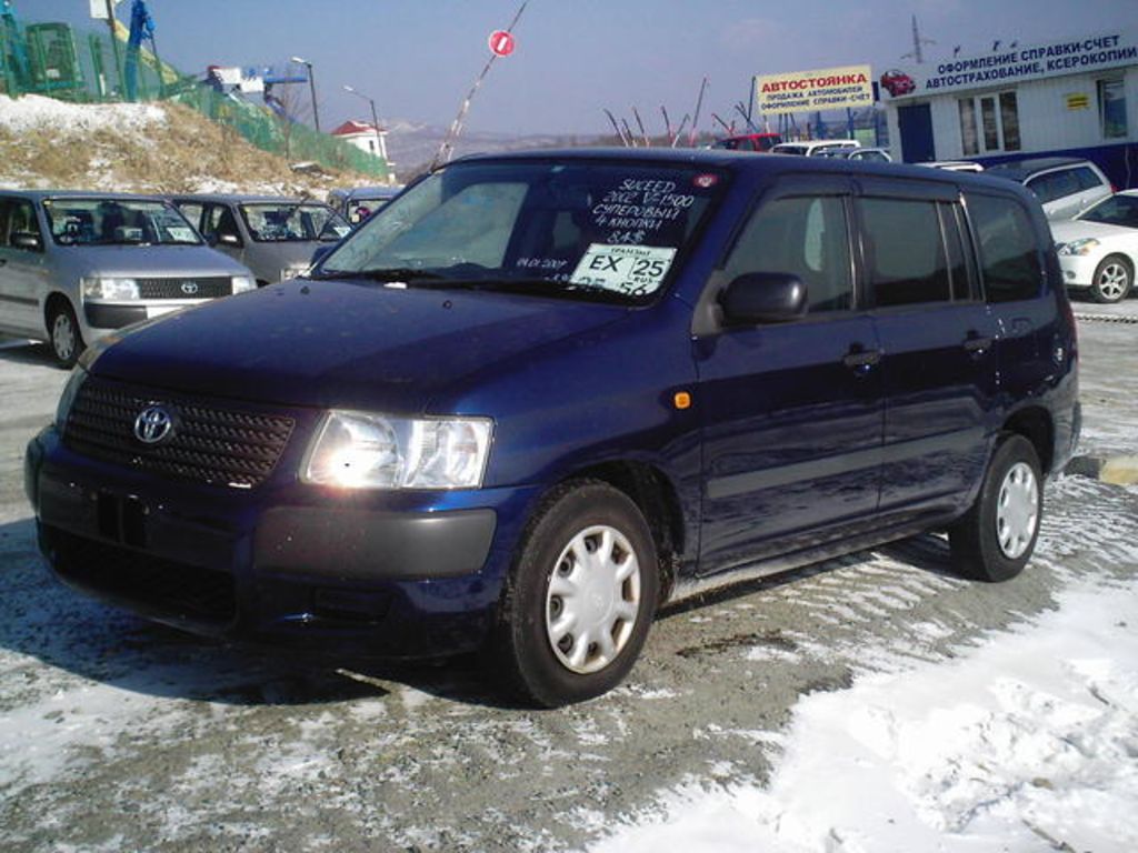 2002 Toyota Succeed