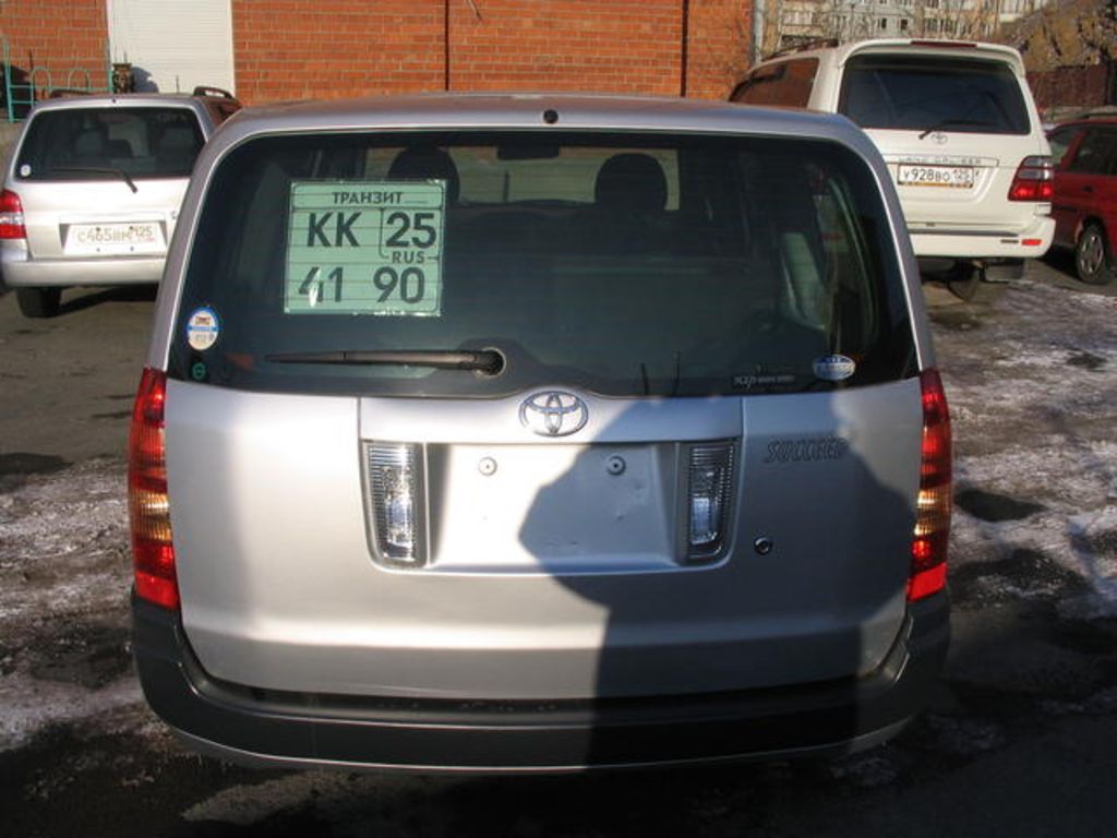 2002 Toyota Succeed