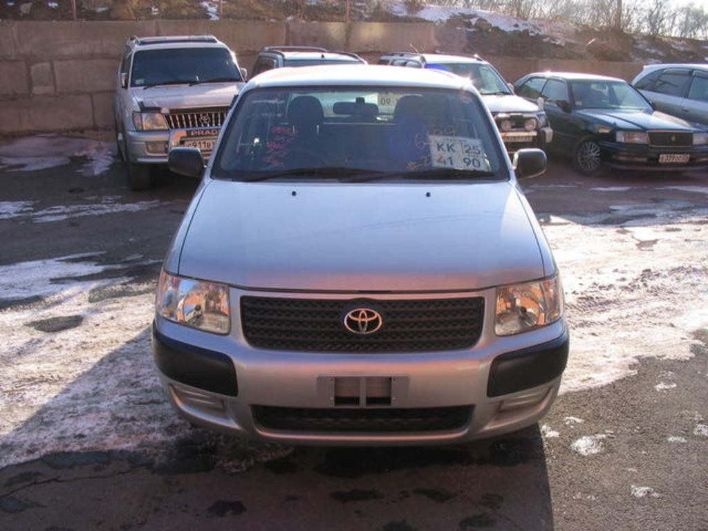 2002 Toyota Succeed