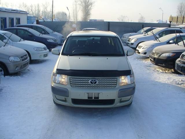 2002 Toyota Succeed