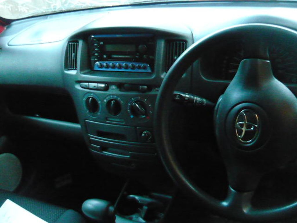 2002 Toyota Succeed