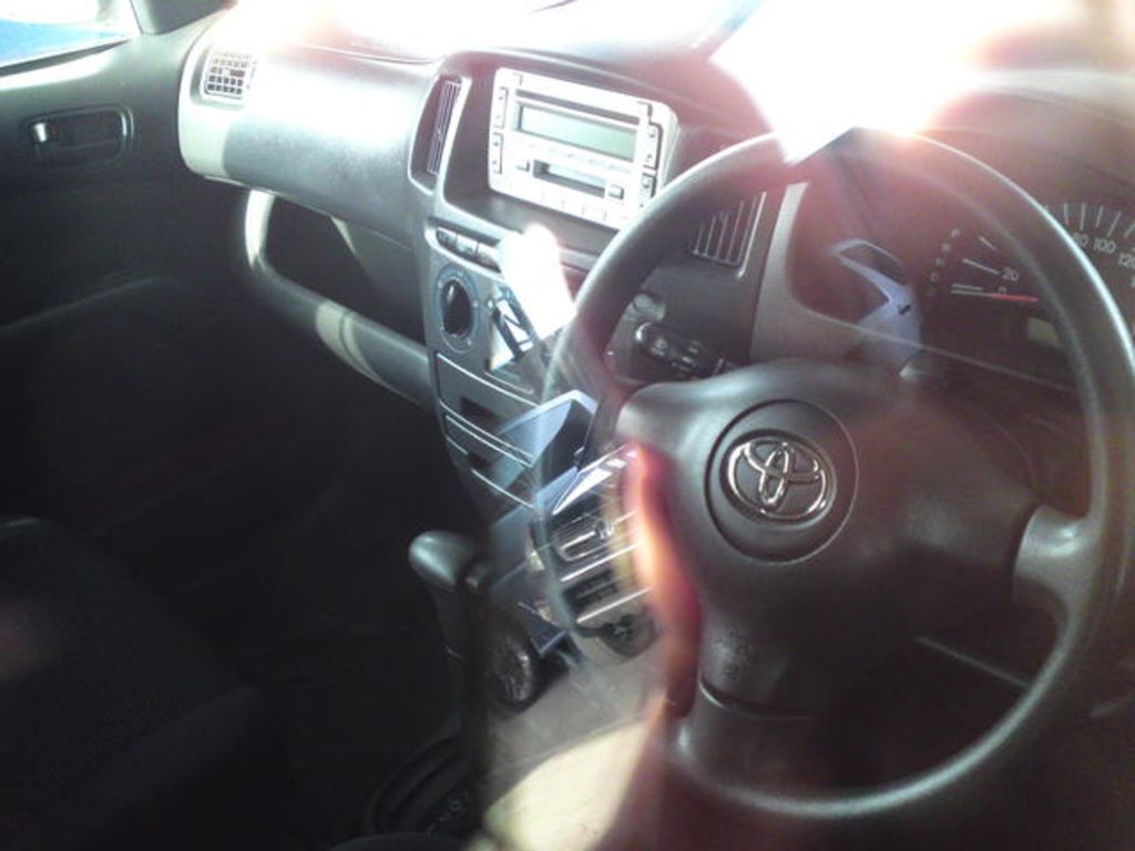 2002 Toyota Succeed