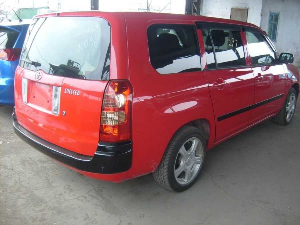 2002 Toyota Succeed