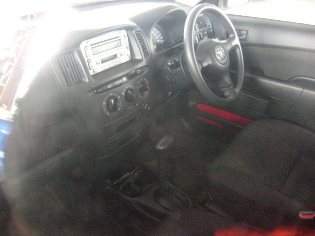 2002 Toyota Succeed