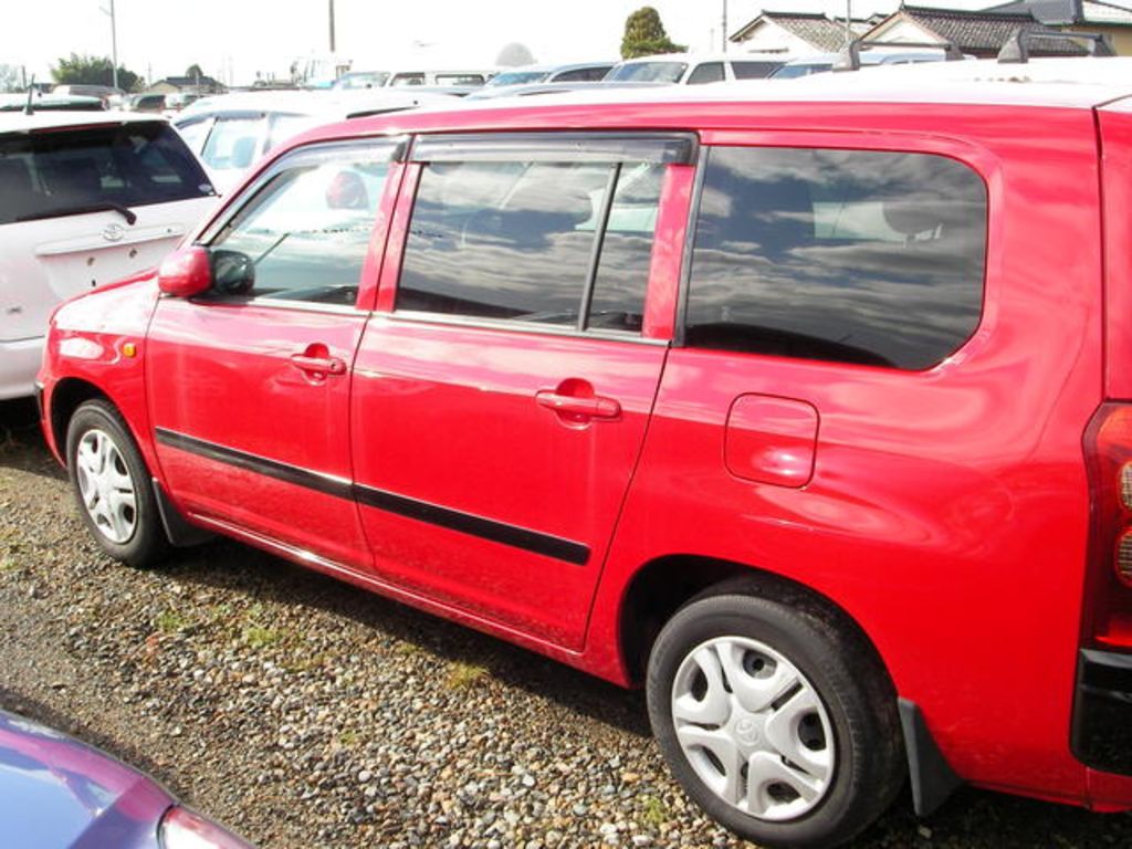2002 Toyota Succeed