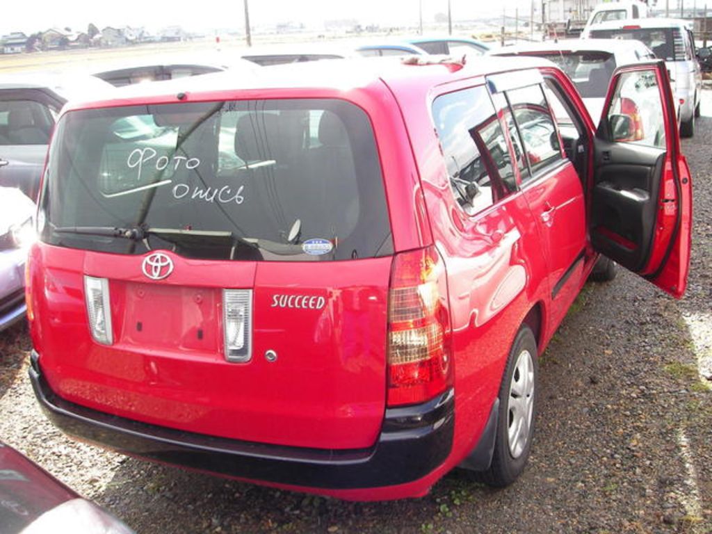2002 Toyota Succeed