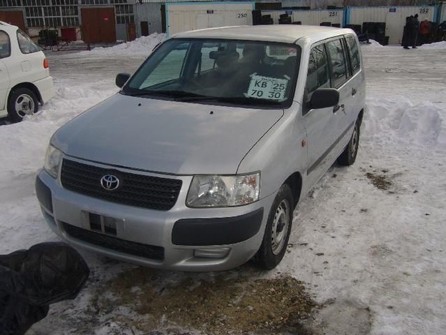 2002 Toyota Succeed